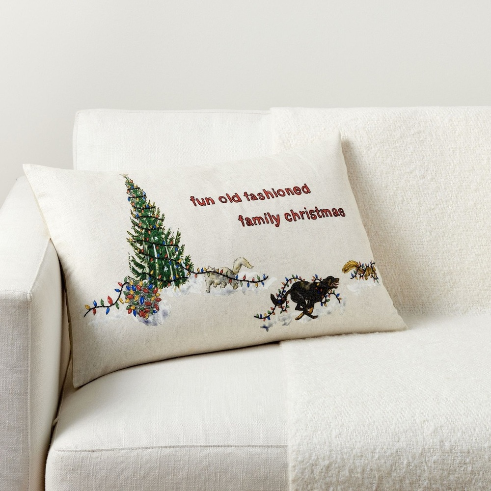 Pottery Barn National Lampoons Christmas Vacation Lumbar Pillow Cover BNWT - Picture 1 of 2